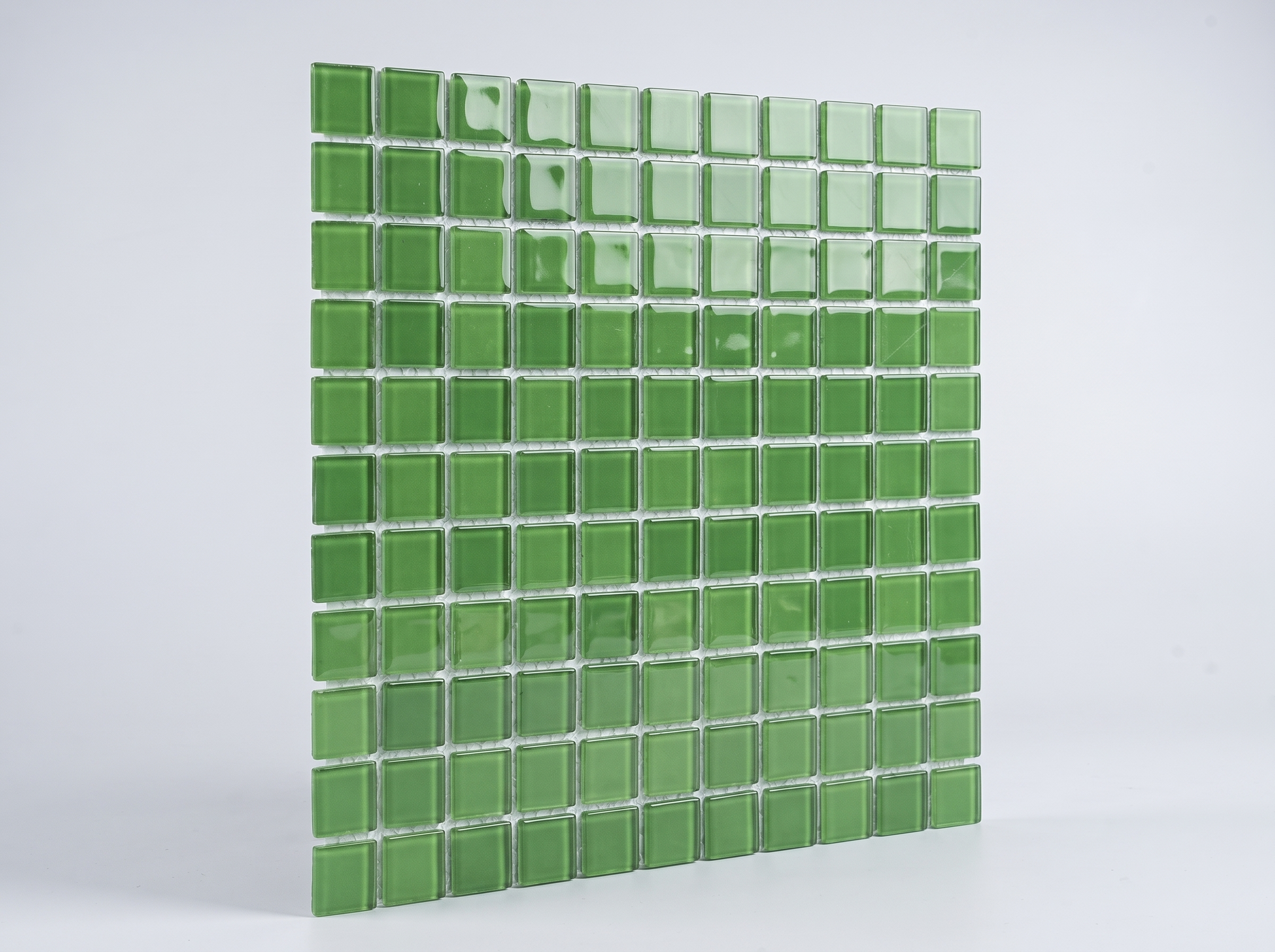 Glasmosaik 23×23 mm glänzend Grün Bloom