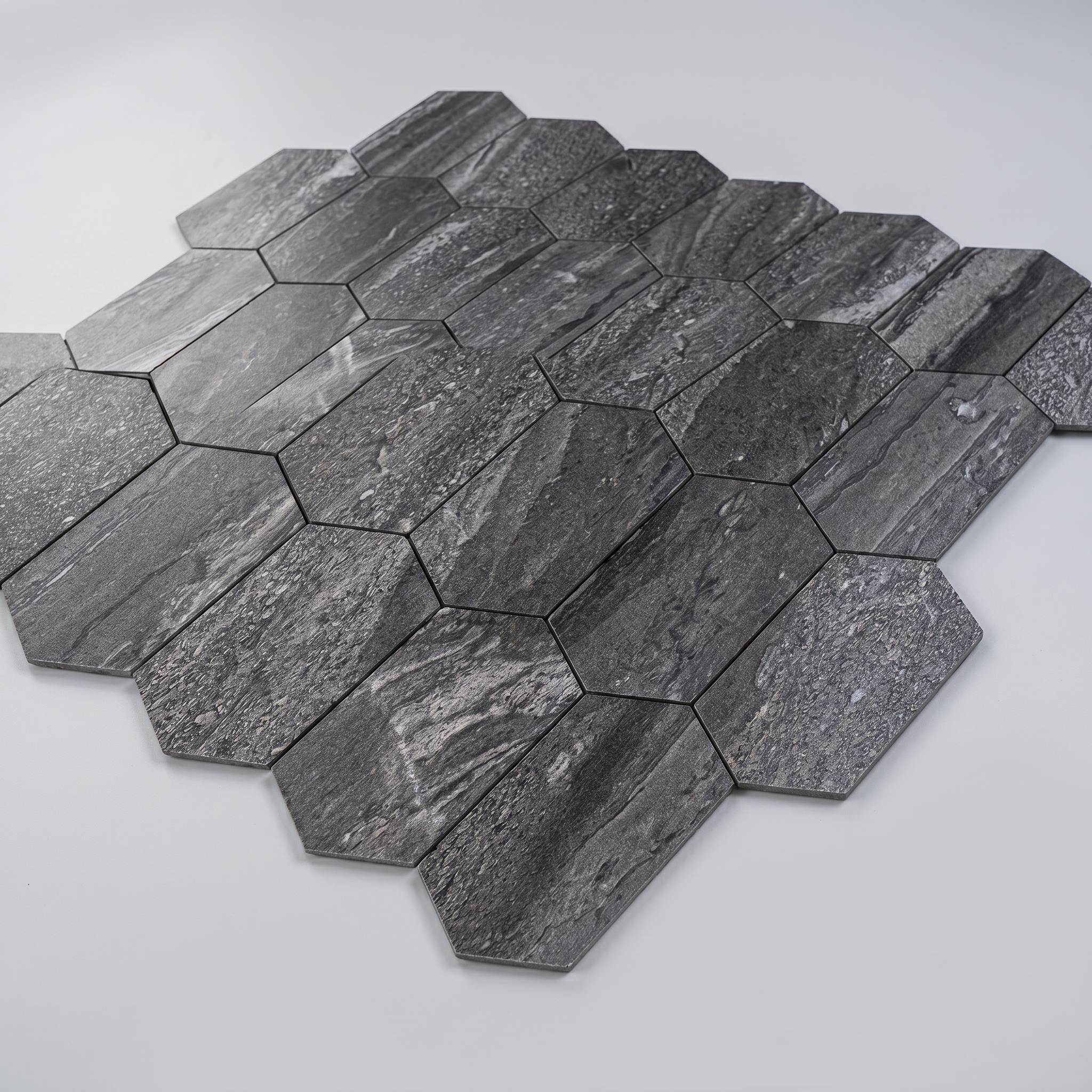 Selbstklebendes Aluminium Mosaik Nantes in Marmoroptik Schwarz